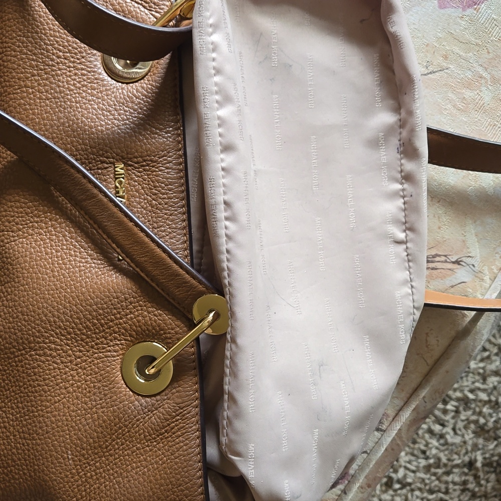 Michael Kors Bag - Picture 13 of 16